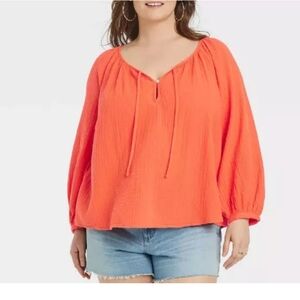 NWT Women's Balloon Long Sleeve Everyday Blouse